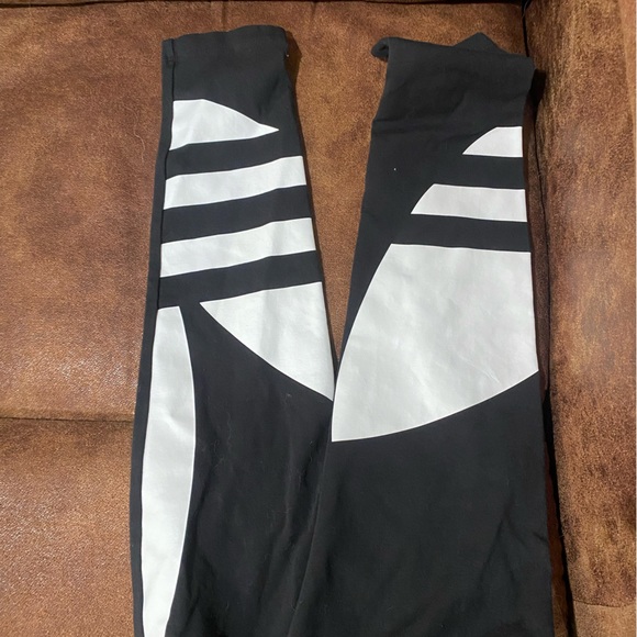 Adidas leggings. - Picture 2 of 5
